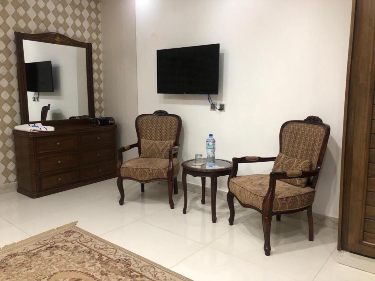 Canadian Inn Islamabad Exterior photo