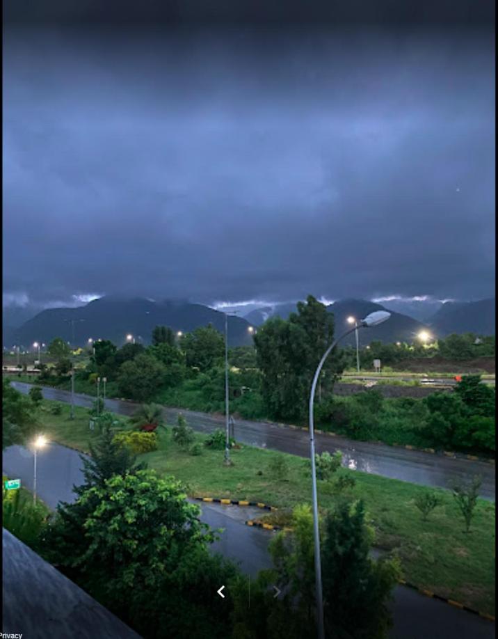 Canadian Inn Islamabad Exterior photo